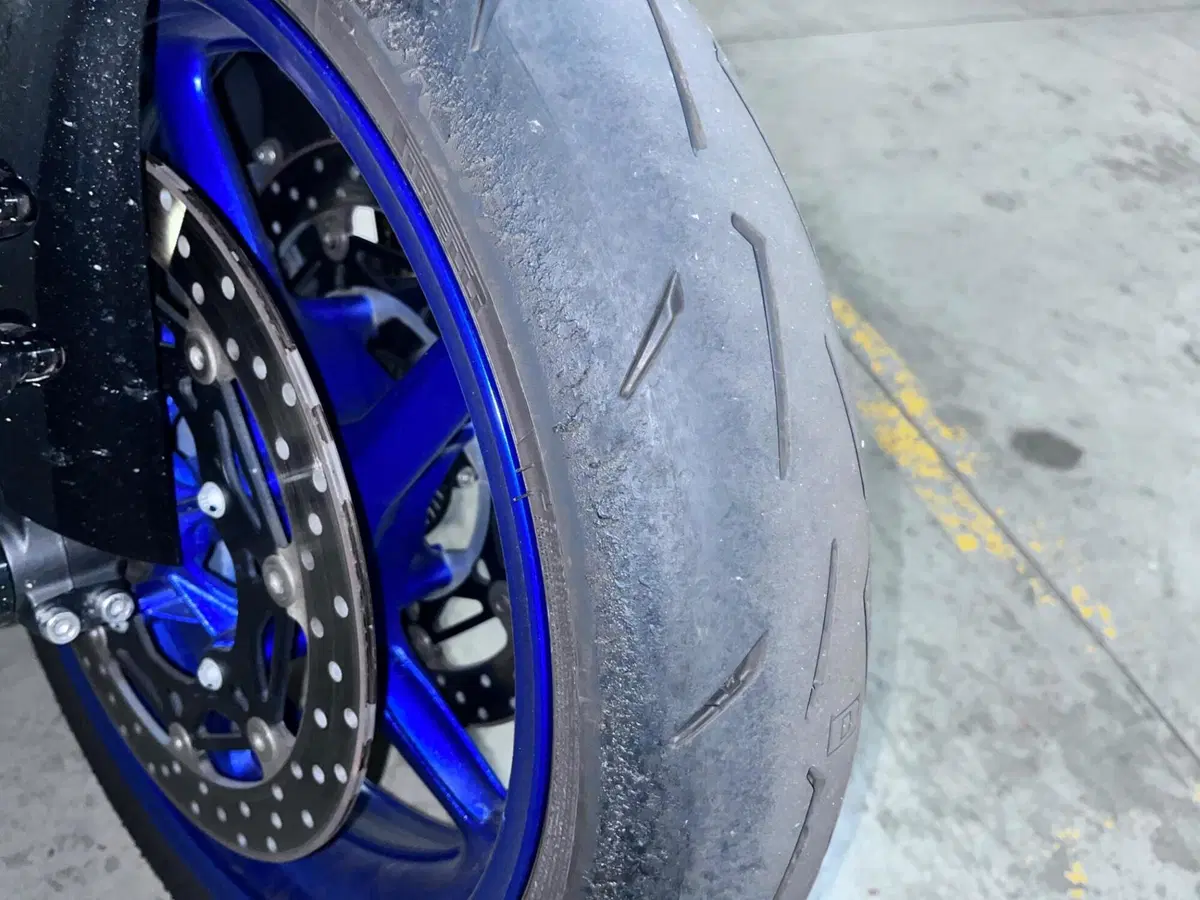 Yamaha MT-10 SP (2022 - 25) (10)