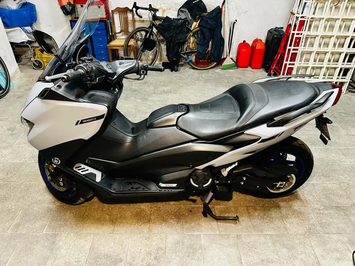Yamaha T-Max 560 (2020 - 21) (3)