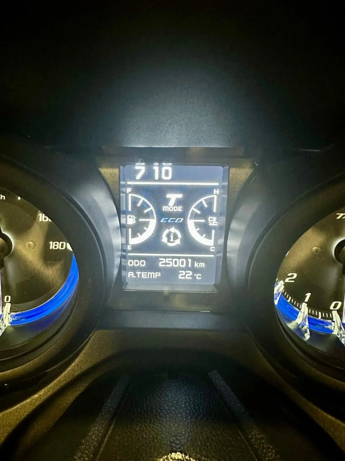 Yamaha T-Max 560 (2020 - 21) (13)
