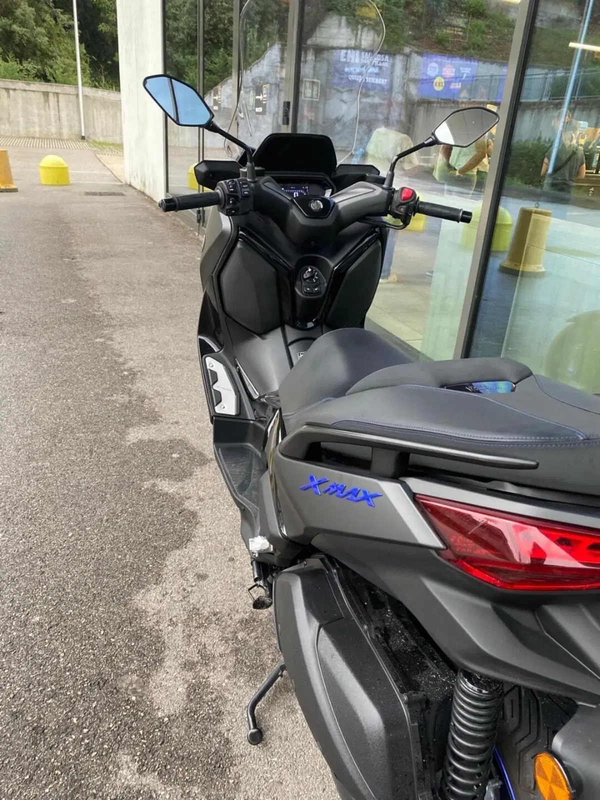 Yamaha X-Max 300 (2025 - 26) (2)