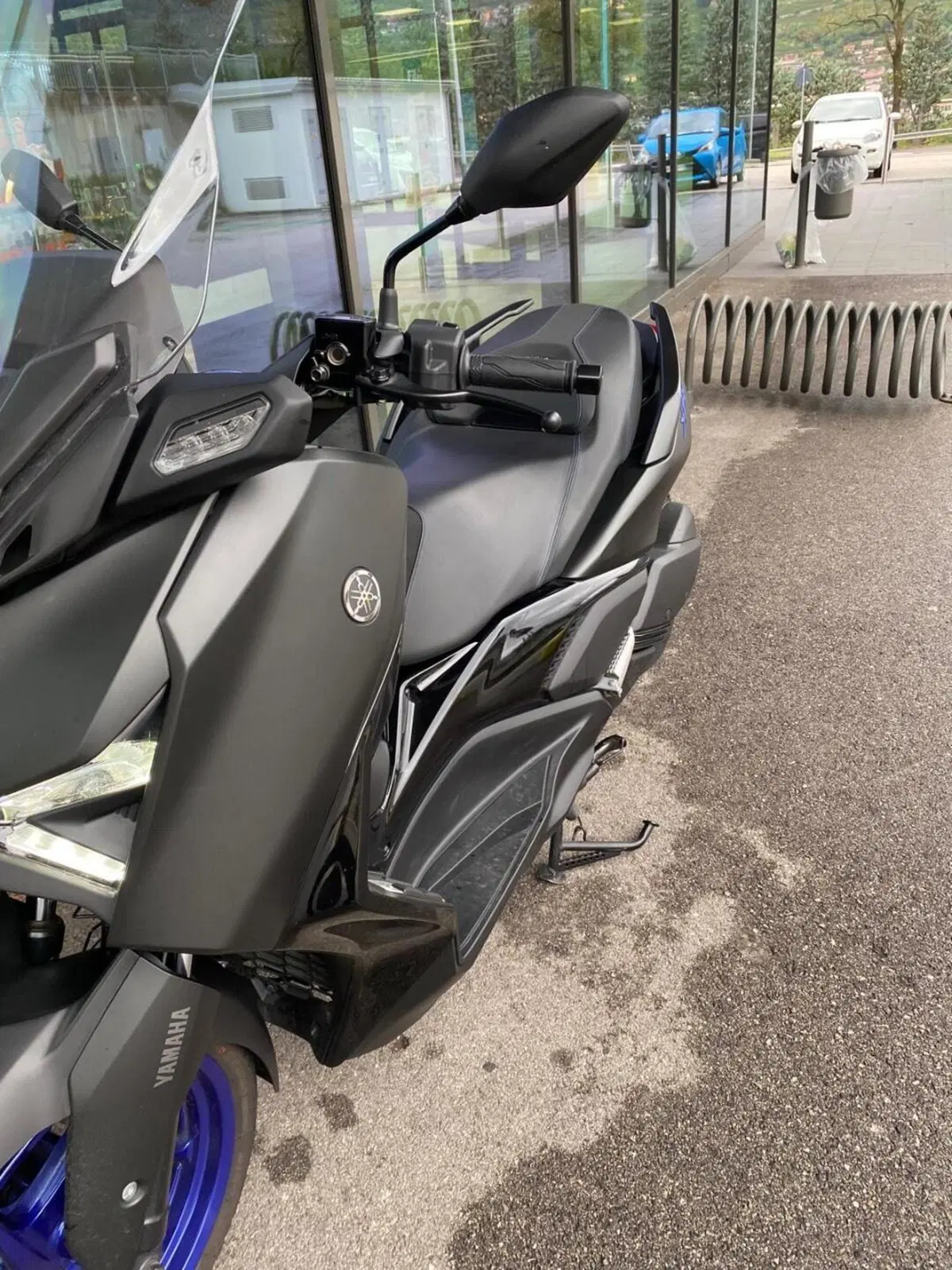 Yamaha X-Max 300 (2025 - 26) (3)