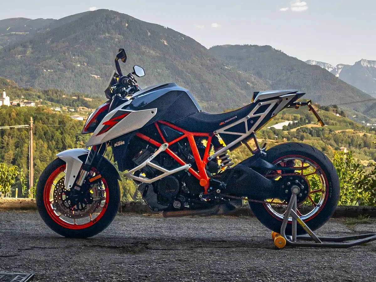 KTM 1290 Super Duke R ABS (2017 - 18) (2)
