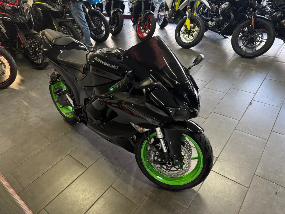 Kawasaki Ninja 600 ZX-6R (2007 - 08) (5)