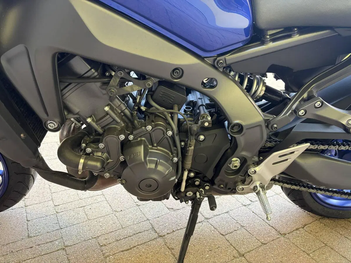 Yamaha MT-09 (2021 - 23) (9)