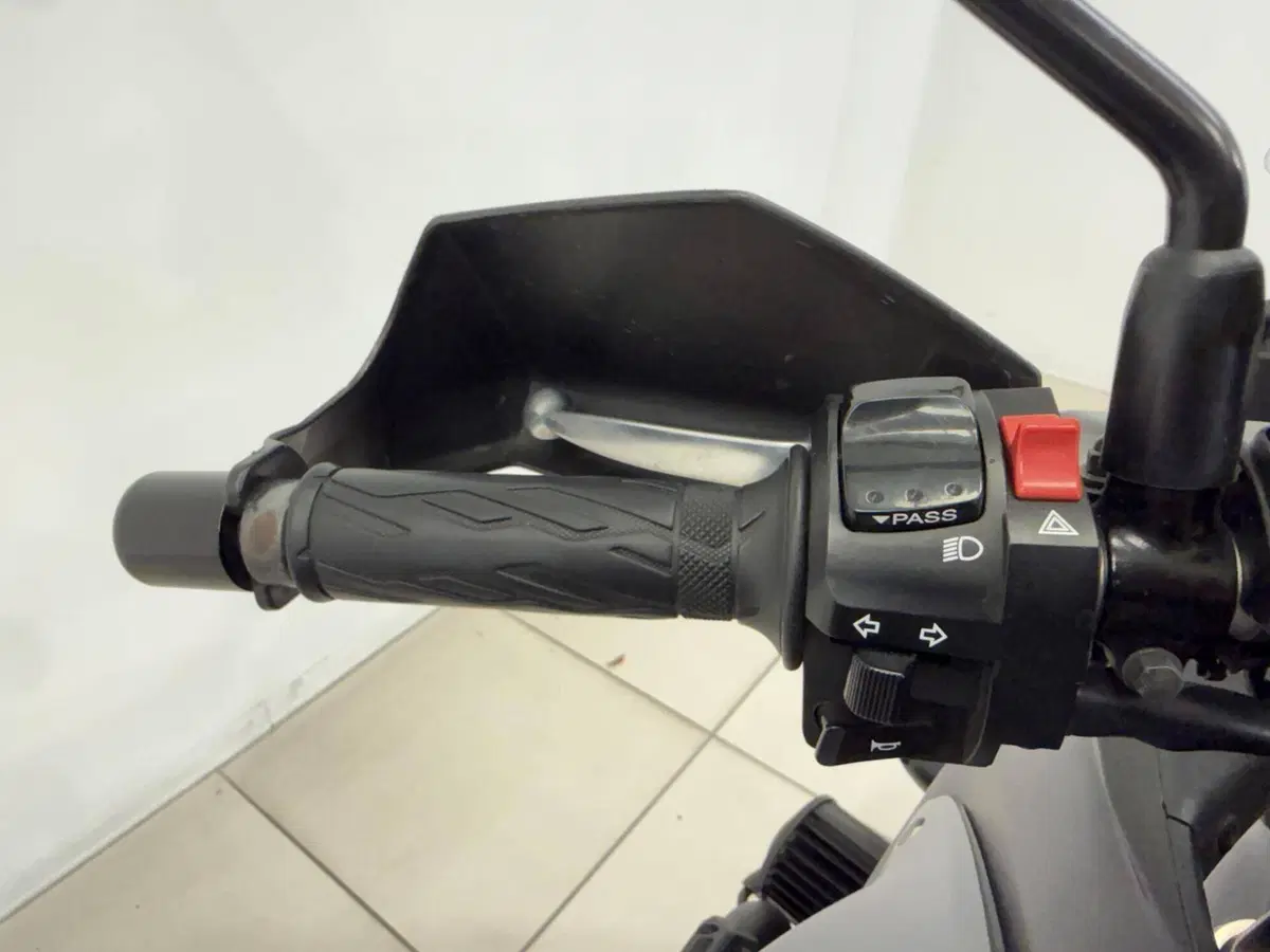 Suzuki V-Strom 650 ABS (2011 - 17) (10)