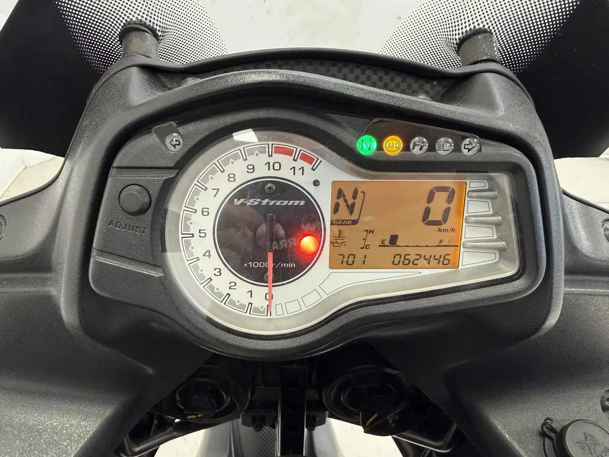 Suzuki V-Strom 650 ABS (2011 - 17) (15)