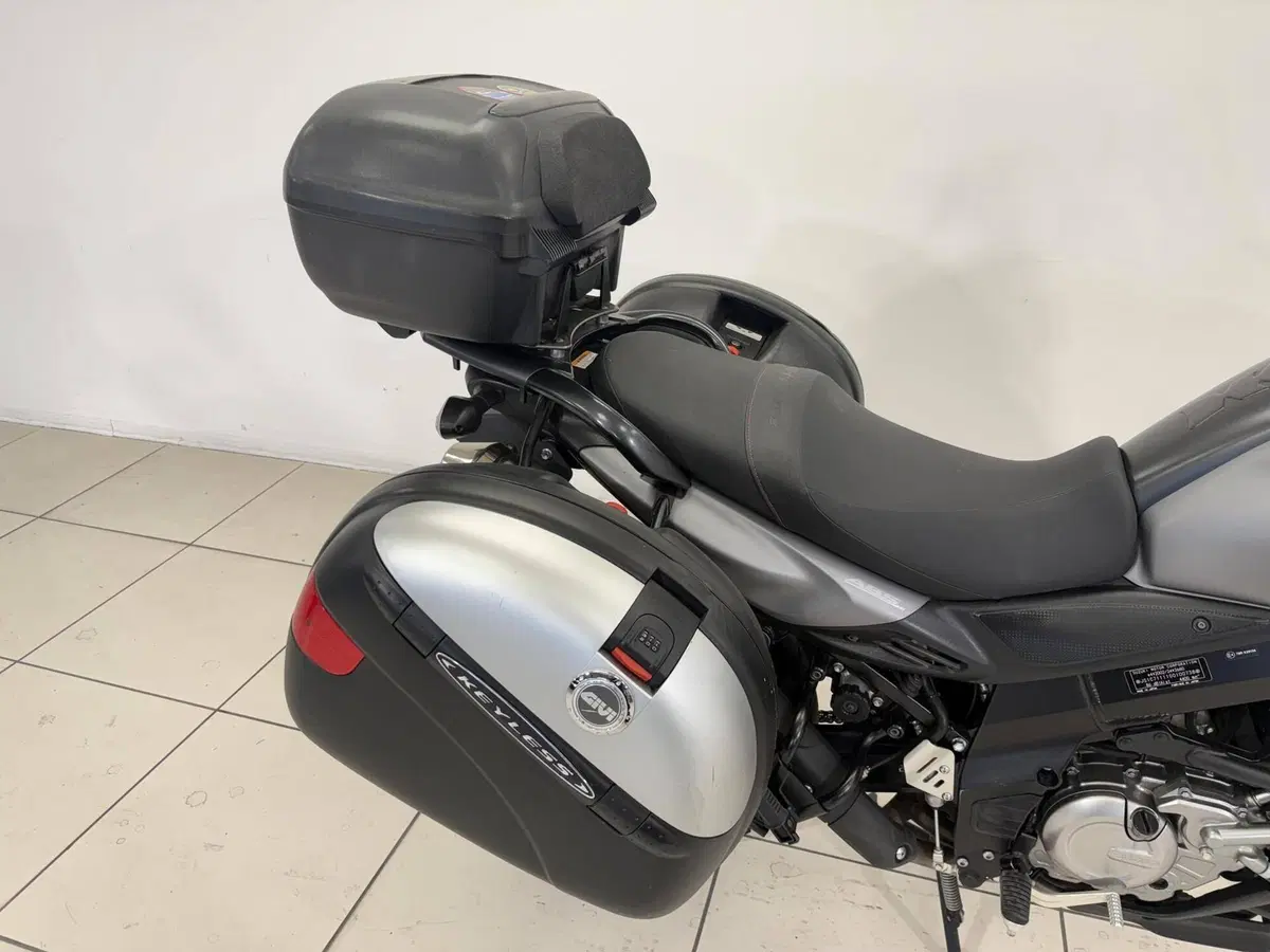Suzuki V-Strom 650 ABS (2011 - 17) (17)