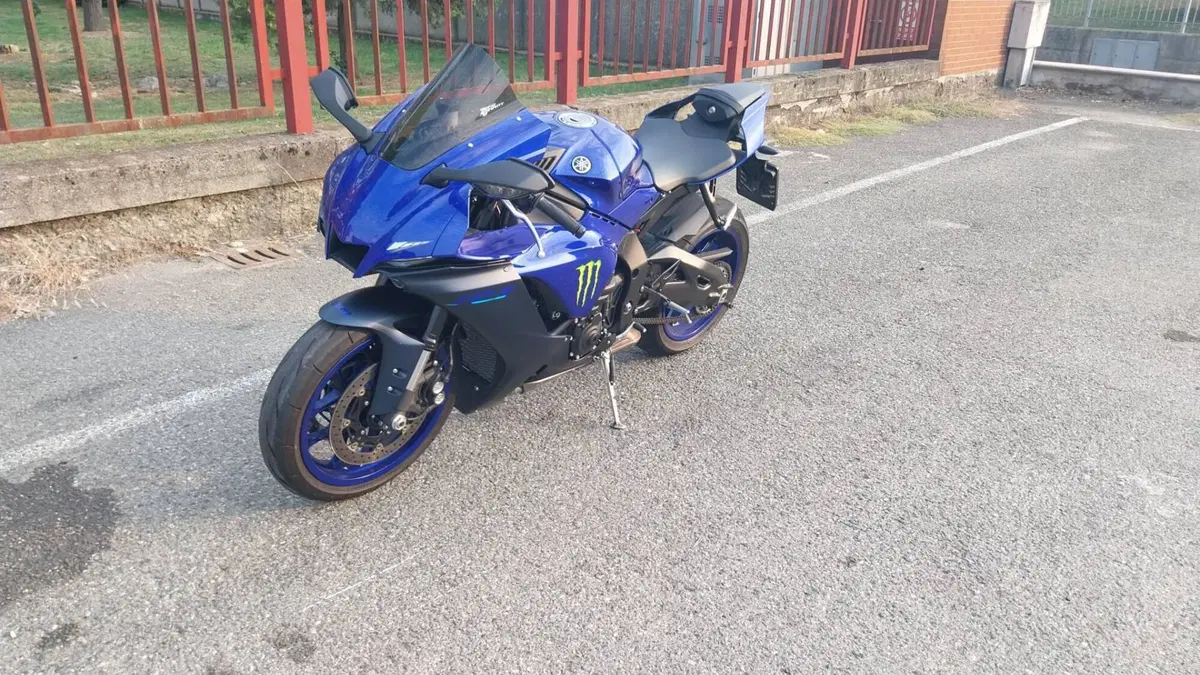 Yamaha YZF R1 (2020 - 25)