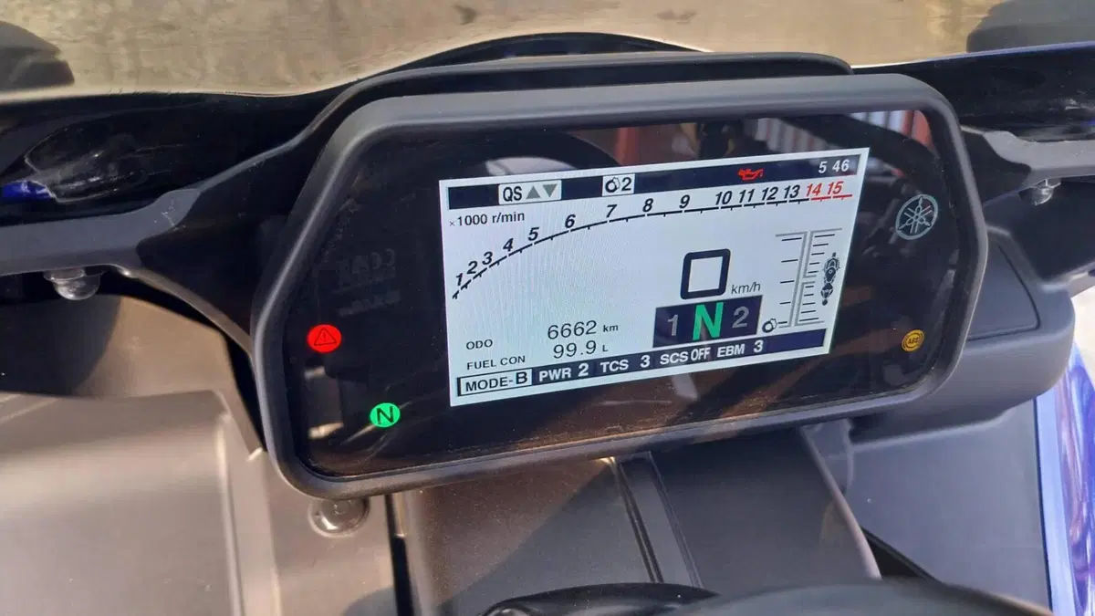 Yamaha YZF R1 (2020 - 25) (5)