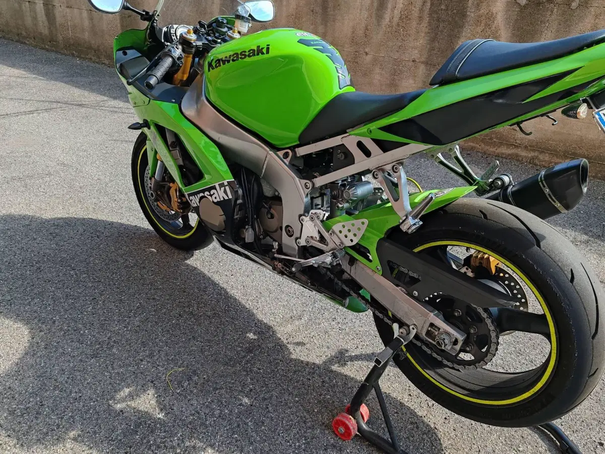 Kawasaki Ninja 636 ZX-6R (2002 - 03) (5)