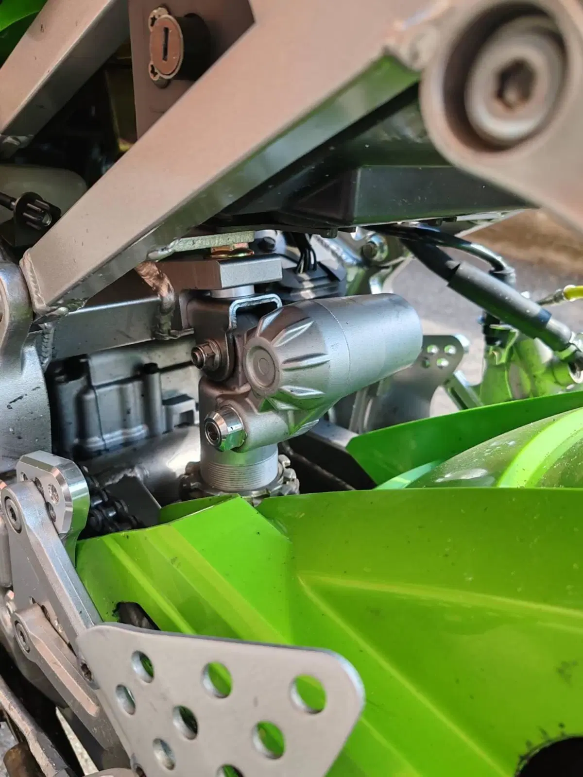Kawasaki Ninja 636 ZX-6R (2002 - 03) (6)