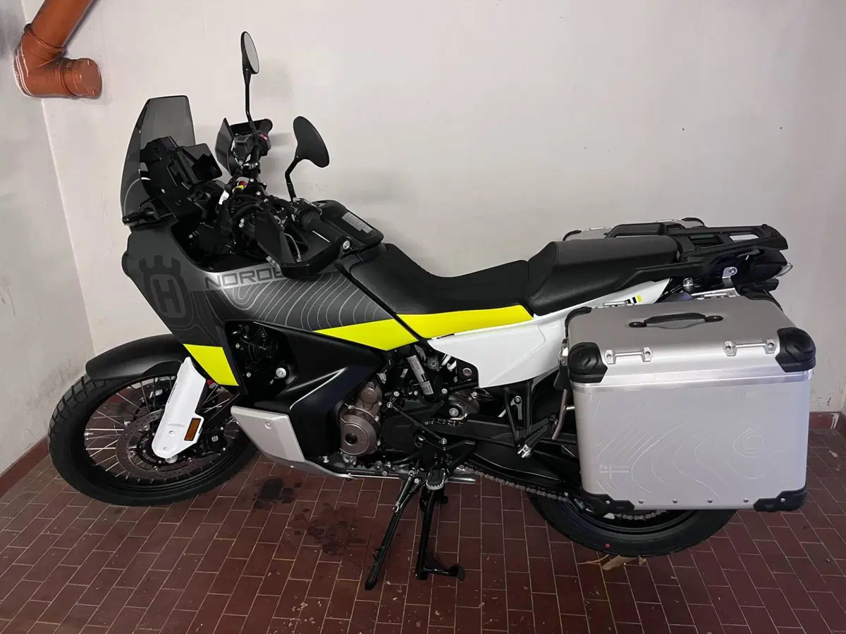 Husqvarna Norden 901 (2022 - 26) (4)