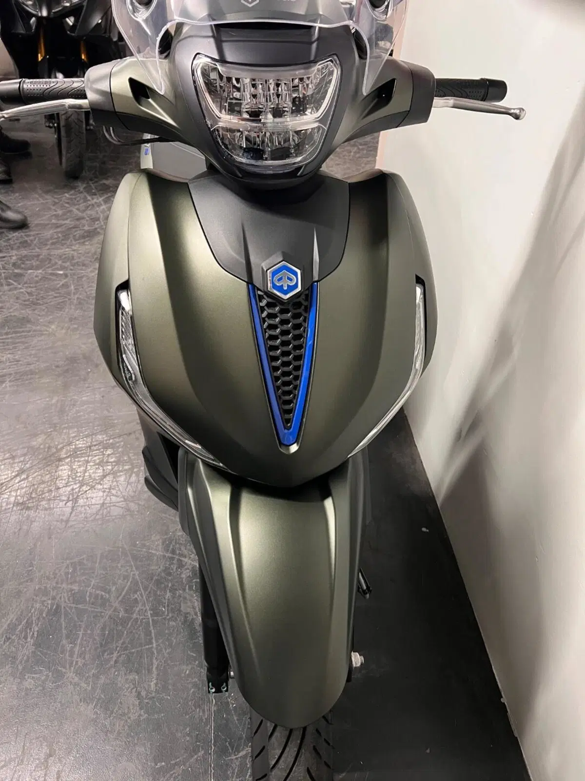 Piaggio Beverly 310 S (2025 - 26) (3)