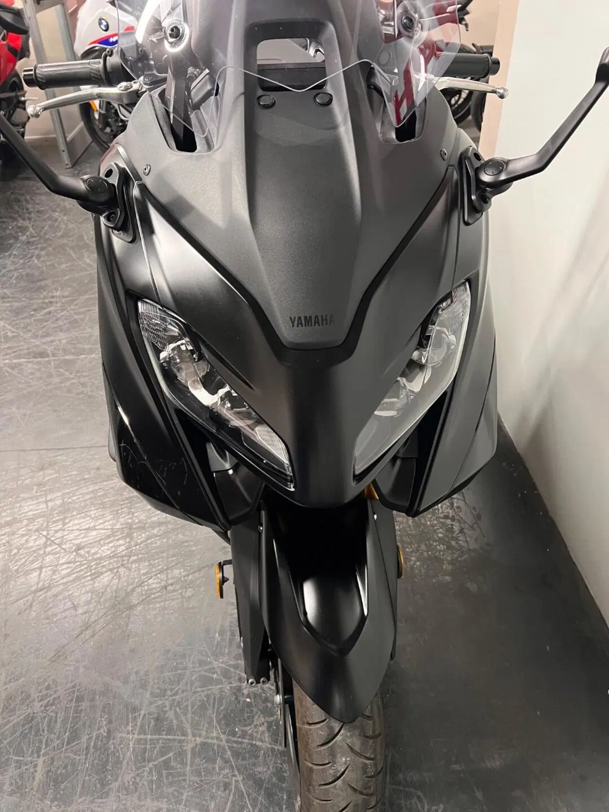 Yamaha T-Max 560 Tech Max (2022 - 24) (3)