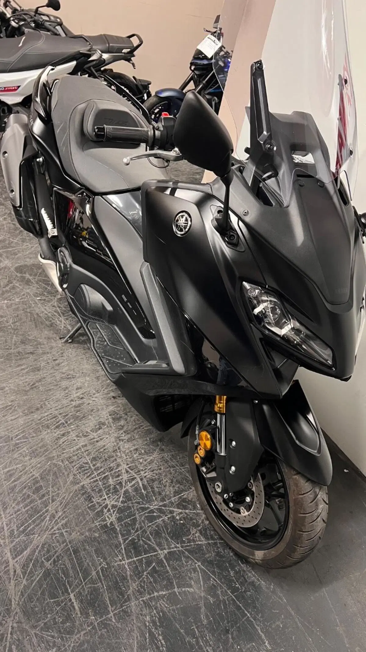 Yamaha T-Max 560 Tech Max (2022 - 24) (10)