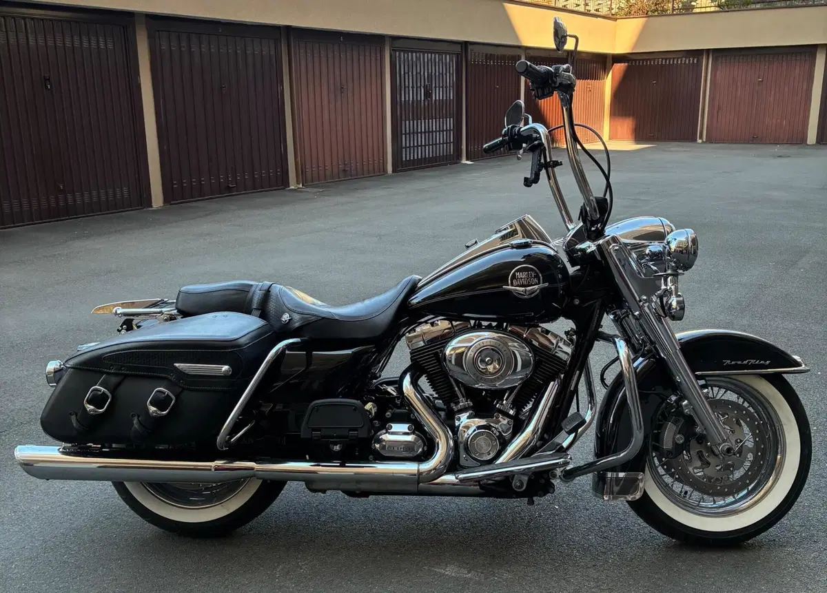 Harley-Davidson 1584 Road King Classic (2007 - 11) - FLHRCI