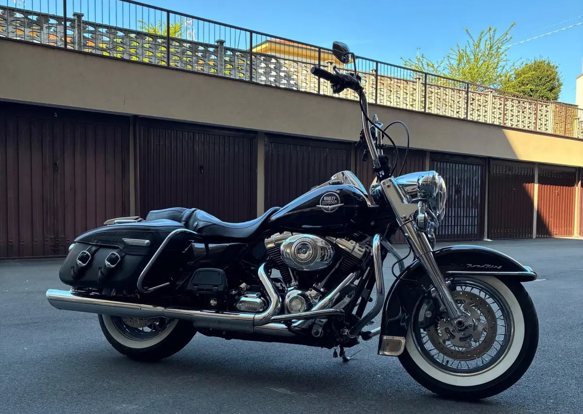 Harley-Davidson 1584 Road King Classic (2007 - 11) - FLHRCI (3)