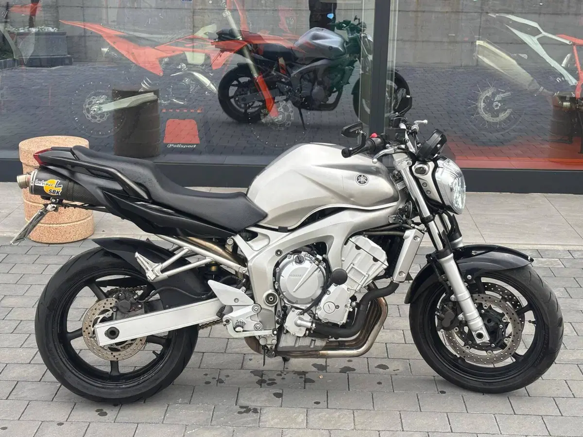 Yamaha FZ6 (2004 - 07)