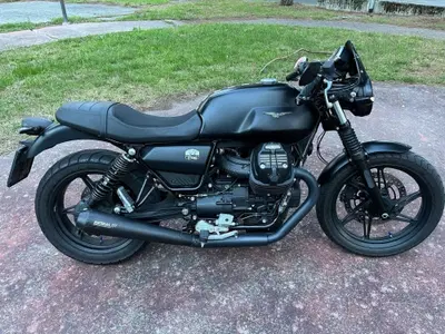 Moto Guzzi V7 Stone (2021 - 24) usata