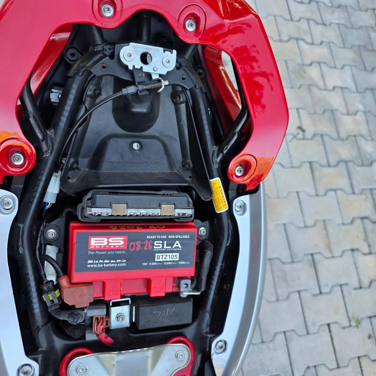 MV Agusta Rivale 800 EAS ABS (2013 - 17) (13)