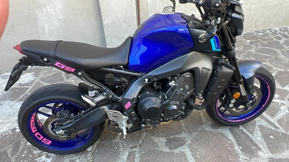 Yamaha MT-09 (2021 - 23) (4)