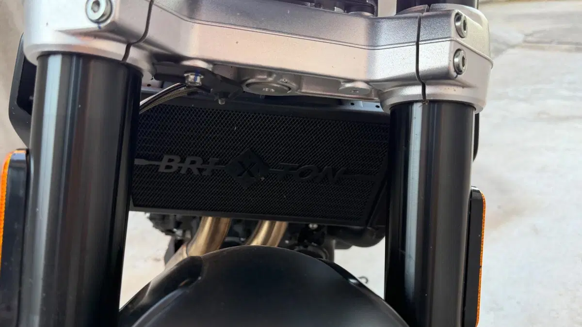Brixton Motorcycles Crossfire 500 (2021 - 25) (5)