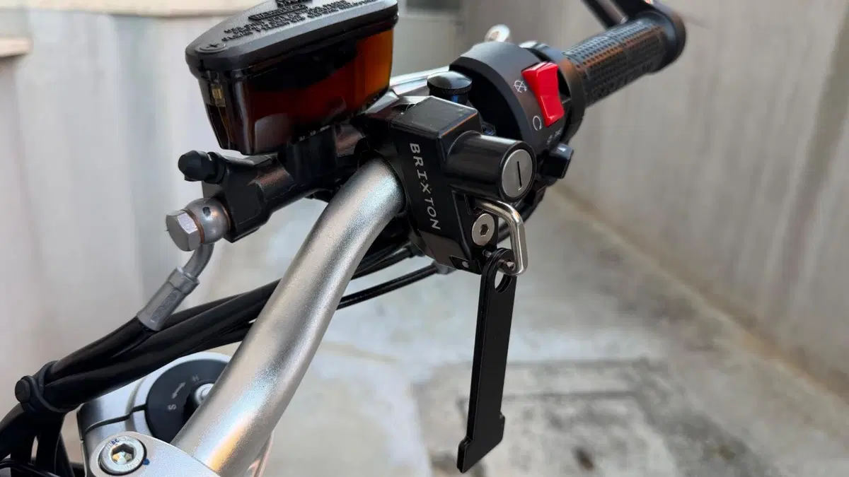 Brixton Motorcycles Crossfire 500 (2021 - 25) (7)