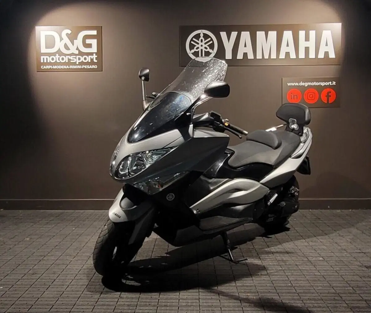 Yamaha T-Max 500 (2008 - 12) (3)