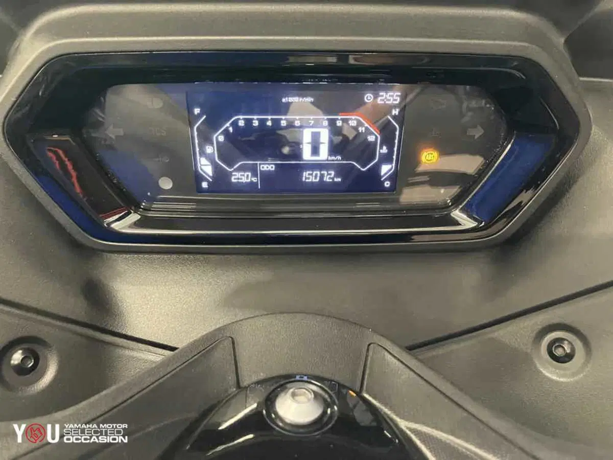 Yamaha X-Max 300 (2021 - 24) (2)