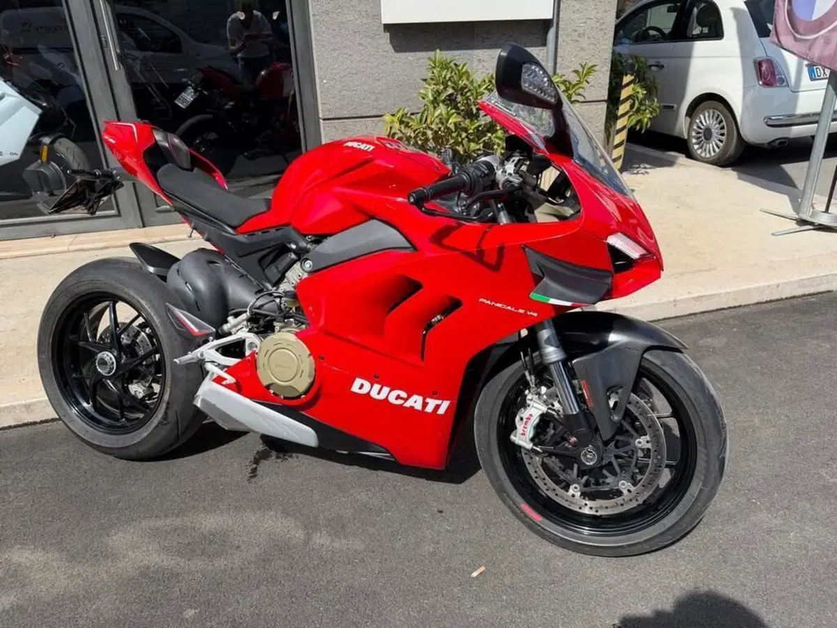 Ducati Panigale V4 1100 (2020) (2)