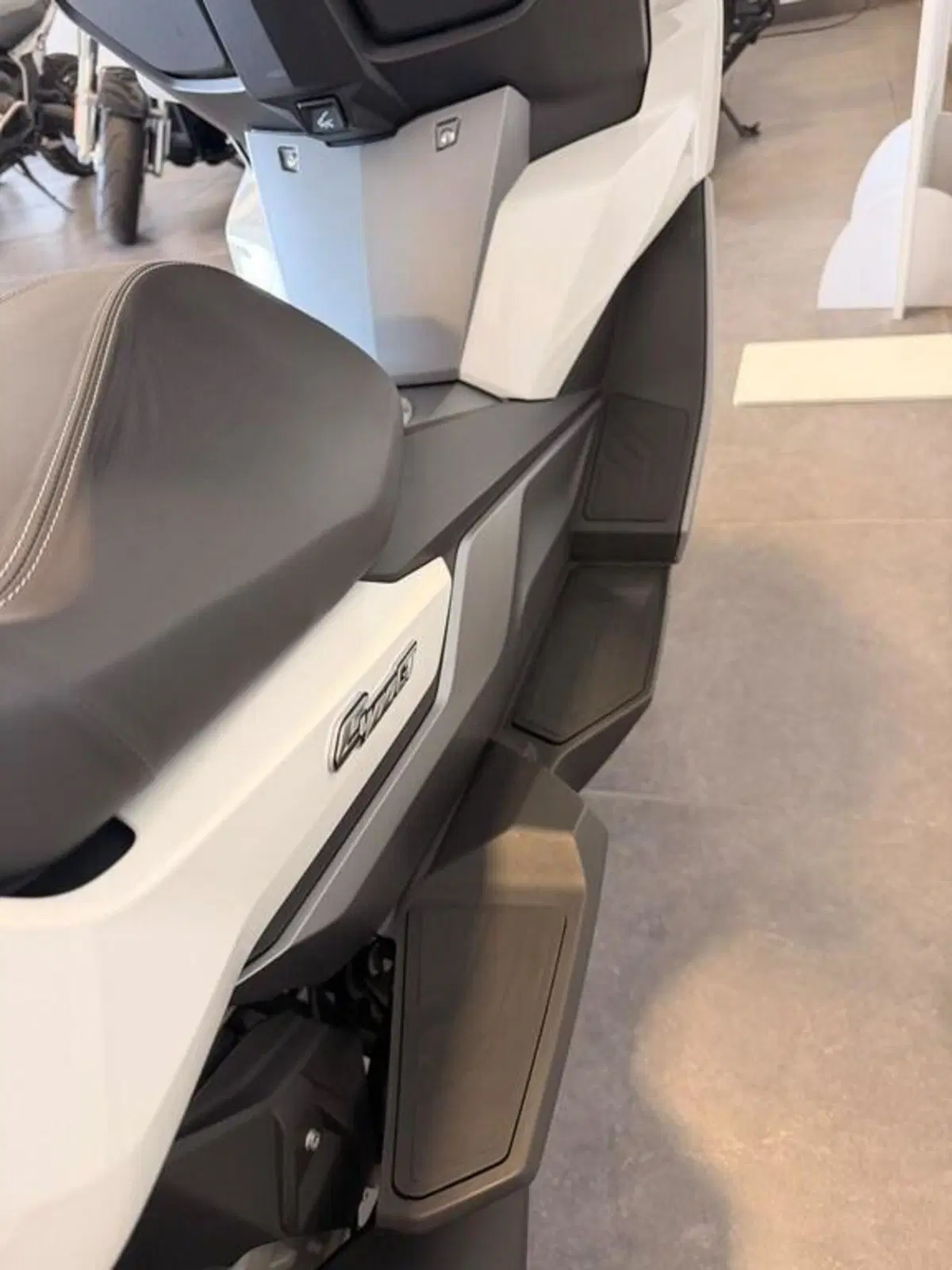 Bmw C 400 GT (2021 - 24) (4)