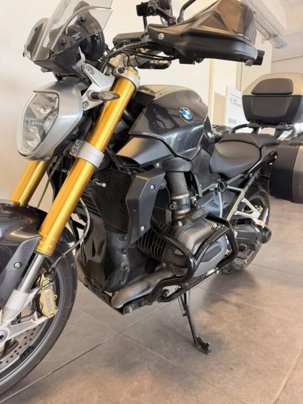 Bmw R 1200 R (2017 - 18) (3)