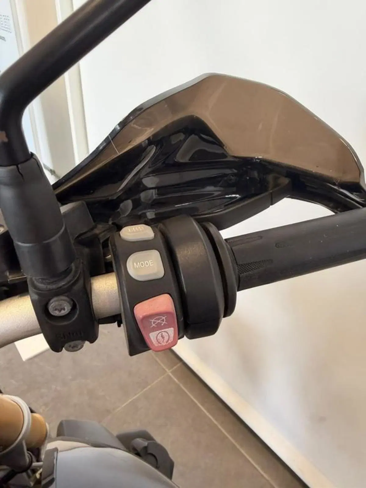 Bmw R 1200 R (2017 - 18) (9)