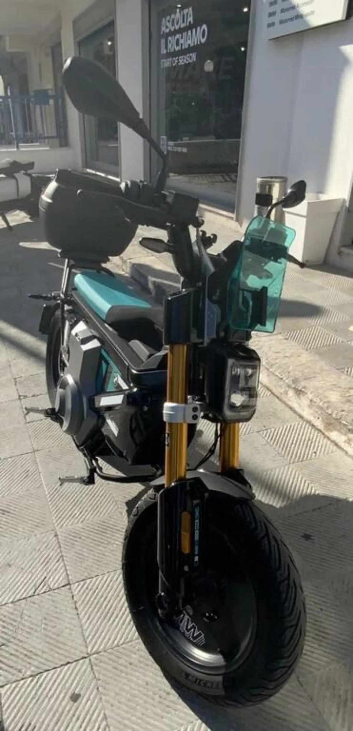 Bmw CE 02 (2024 - 26) (5)