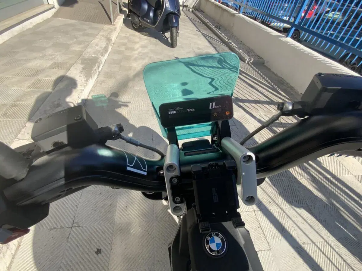 Bmw CE 02 (2024 - 26) (9)