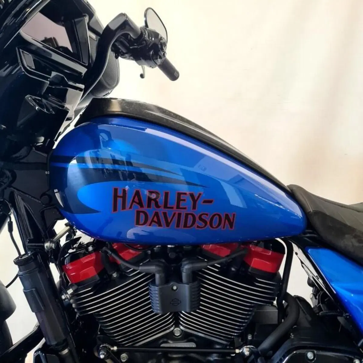 Harley-Davidson CVO Street Glide ST (2026) (9)