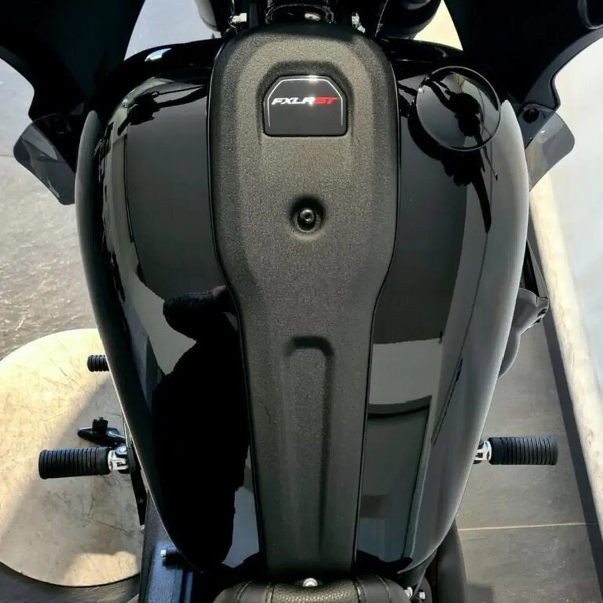 Harley-Davidson Low Rider ST (2025 - 26) (6)