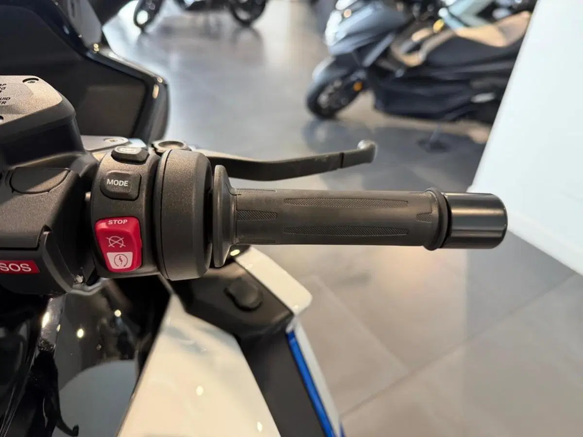 Bmw K 1600 GT (2022 - 27) (5)