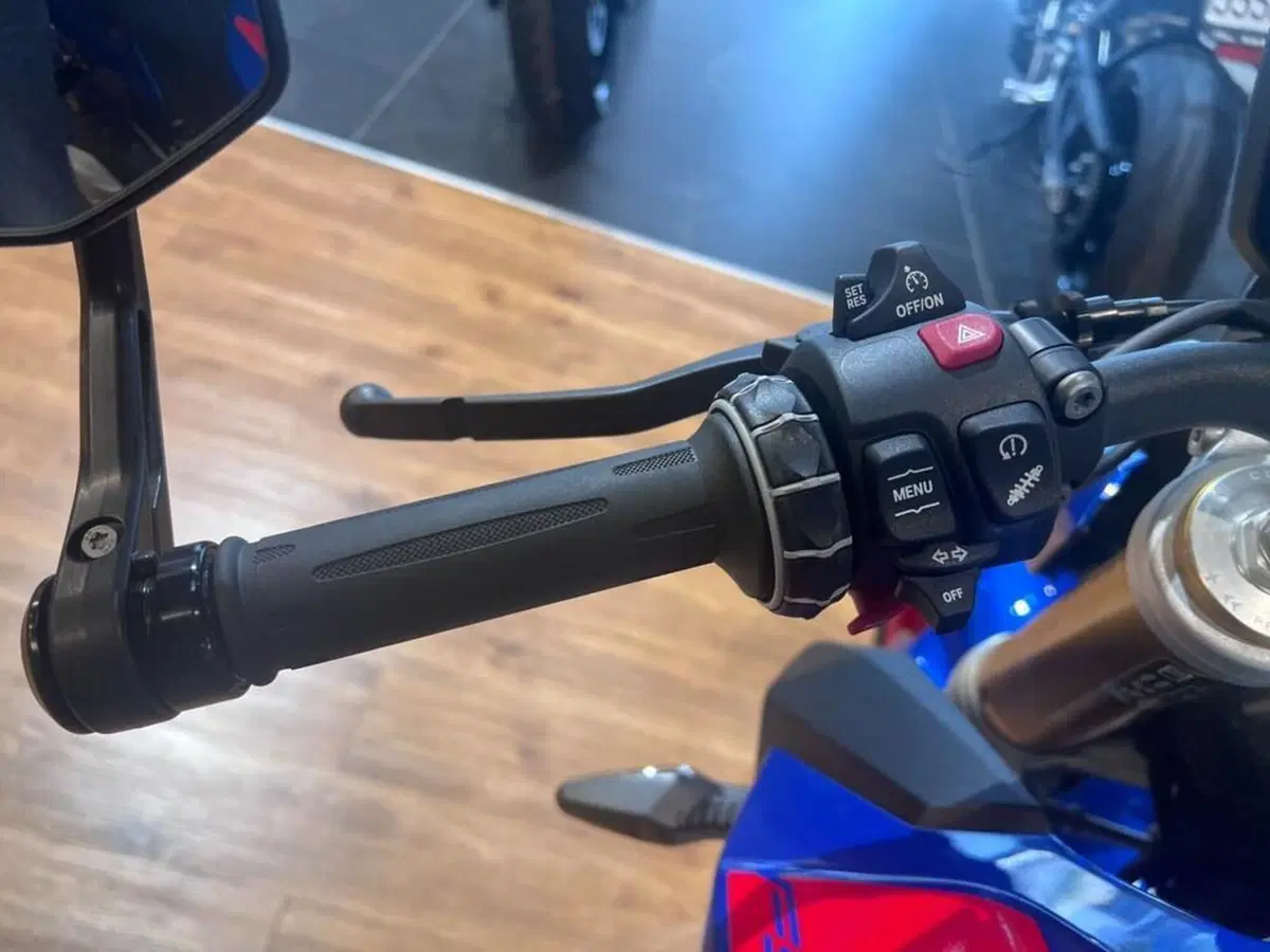 Bmw F 900 R (2025 - 27) (11)
