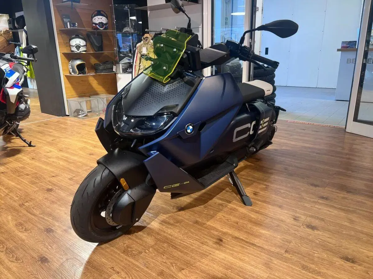 Bmw CE 04 (2021 - 25) (4)