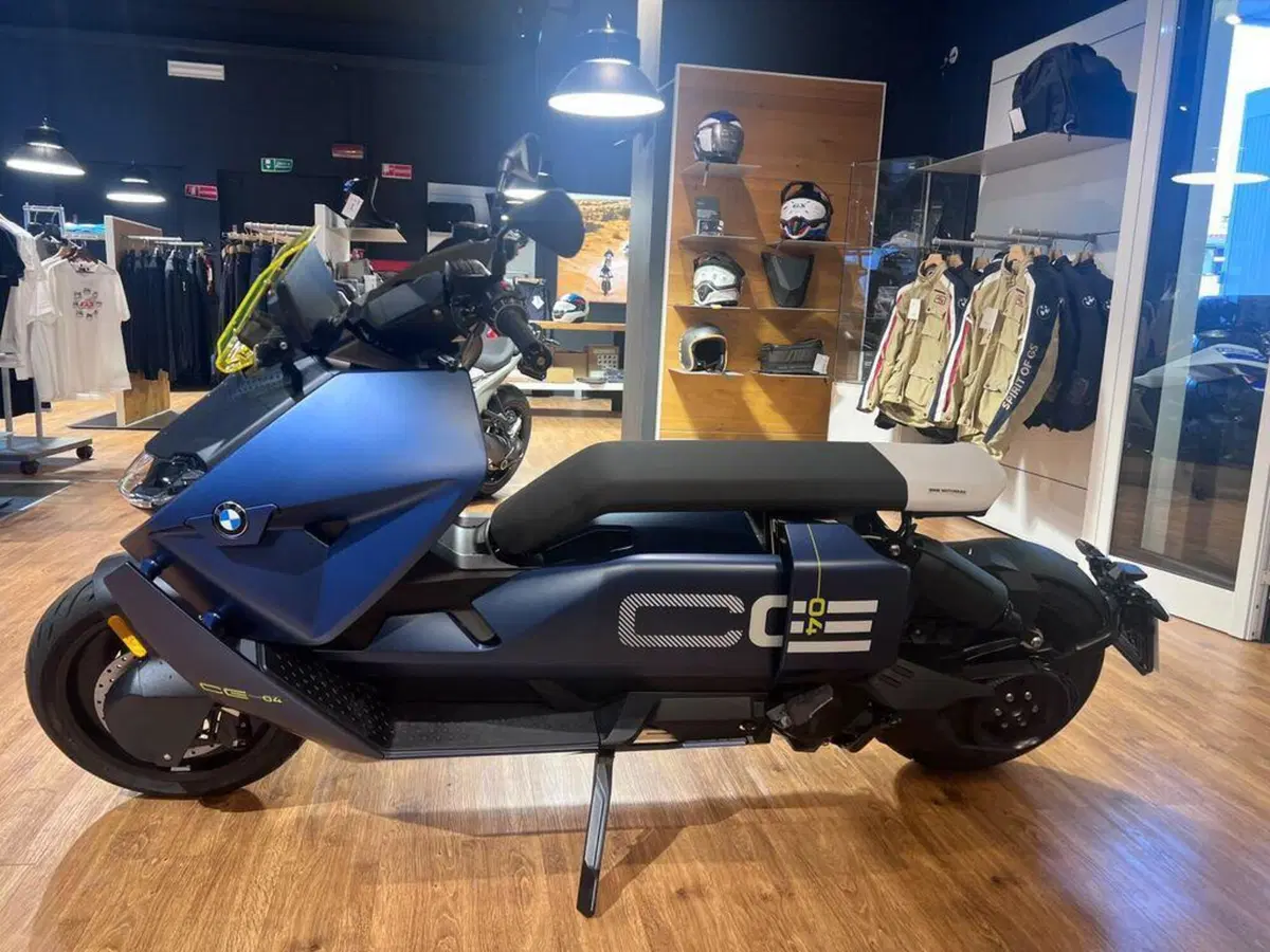 Bmw CE 04 (2021 - 25) (5)