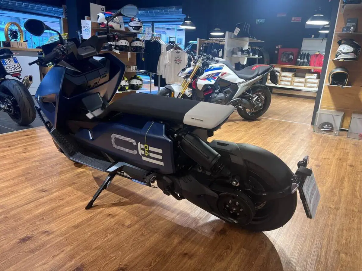 Bmw CE 04 (2021 - 25) (6)