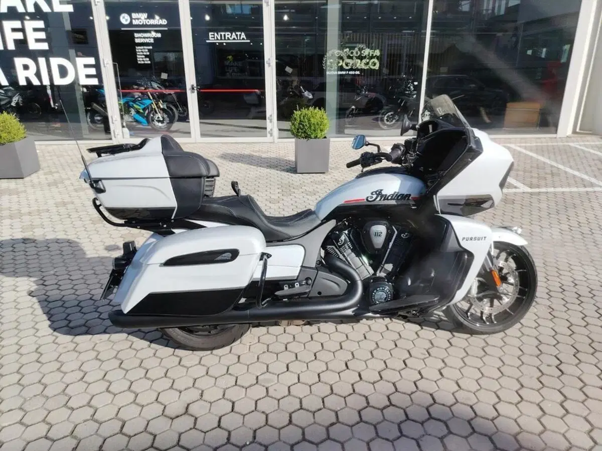Indian Pursuit 1834 Powerplus Dark Horse (2025 - 26) (8)