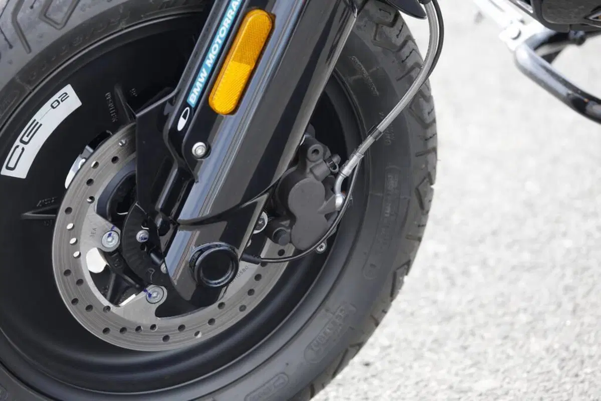 Bmw CE 02 (2024 - 26) (2)