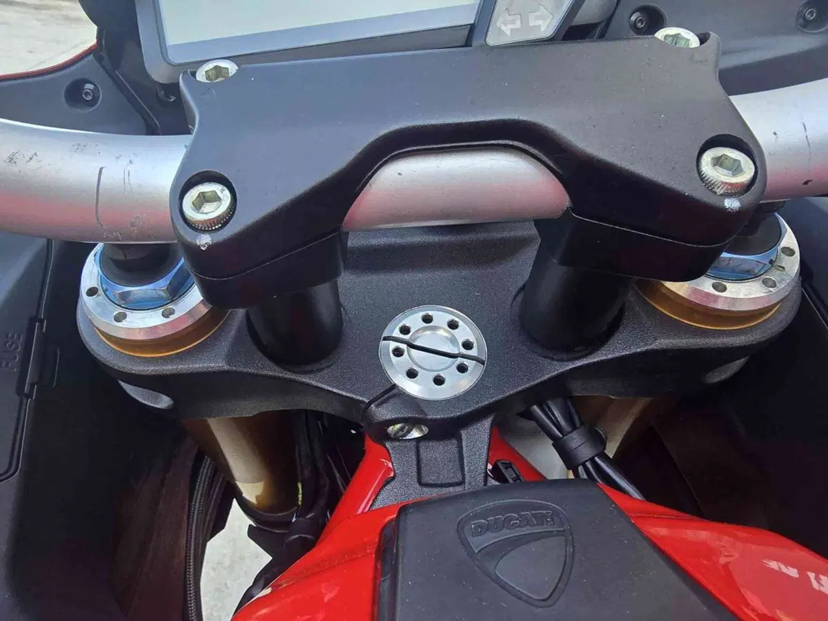 Ducati Multistrada 1200 S Touring (2010 - 12) (27)