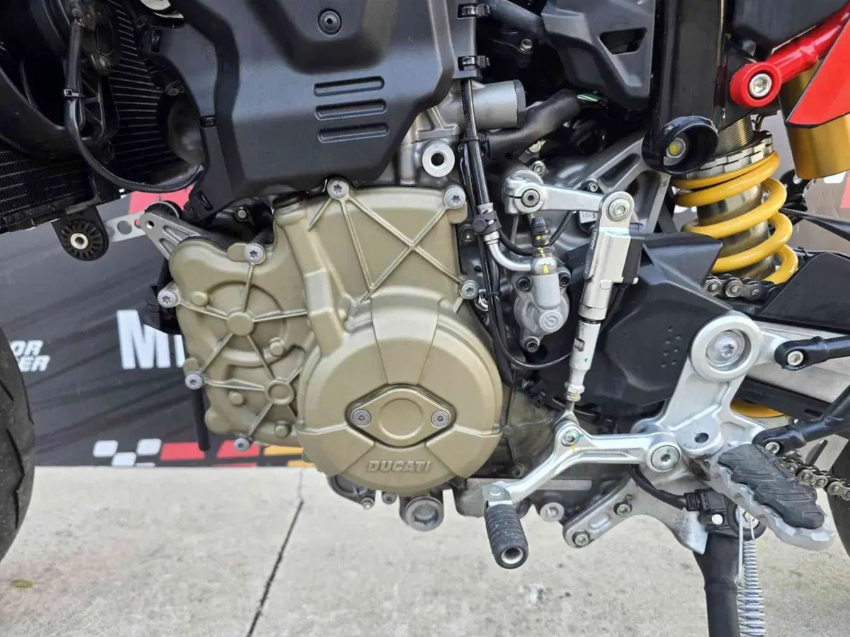 Ducati Hypermotard 698 Mono RVE (2024 - 26) (25)