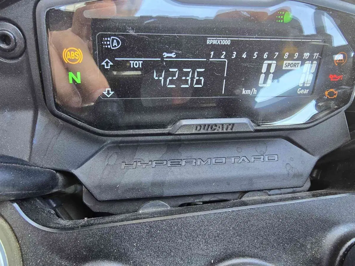 Ducati Hypermotard 698 Mono RVE (2024 - 26) (29)