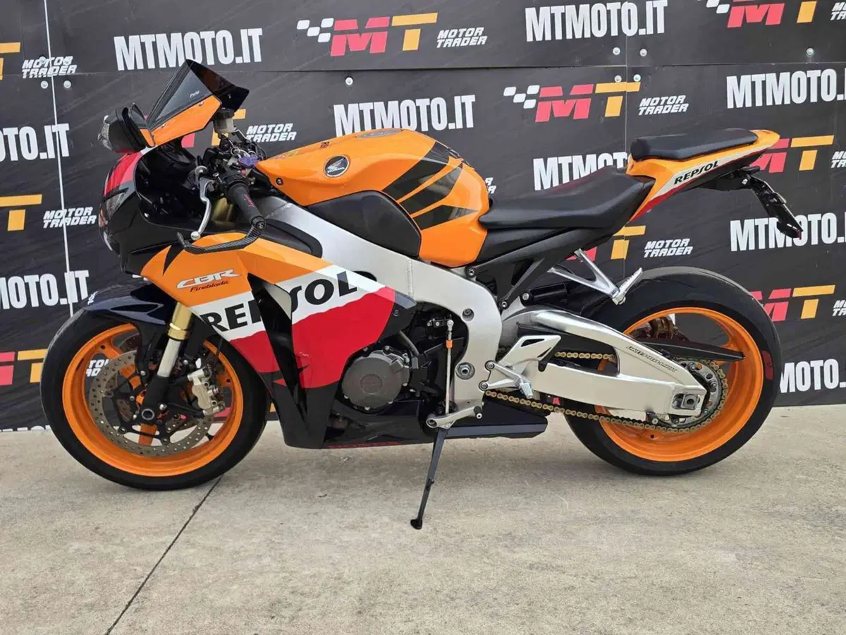 Honda CBR 1000 RR Fireblade (2008 - 11) (2)