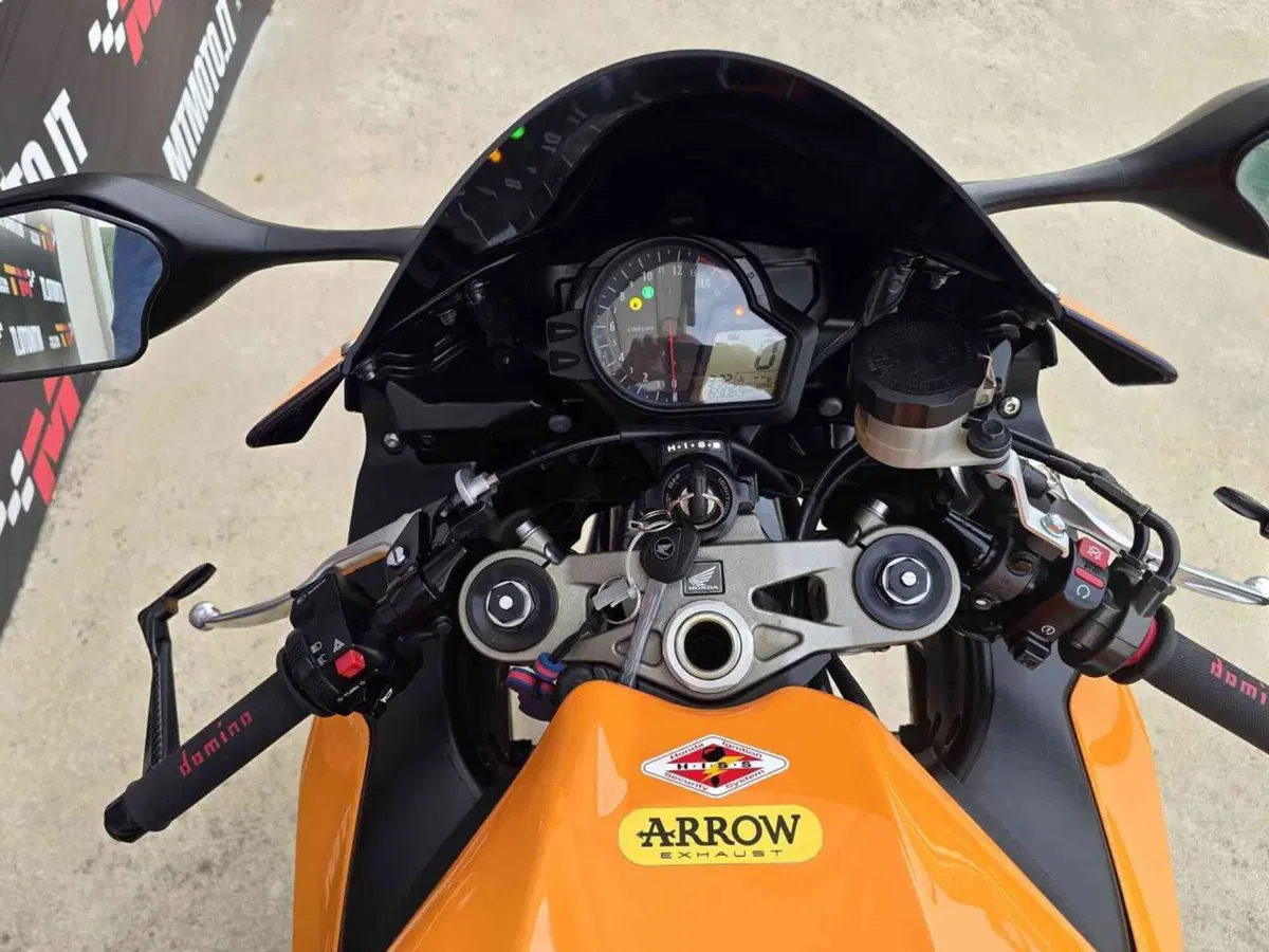Honda CBR 1000 RR Fireblade (2008 - 11) (24)