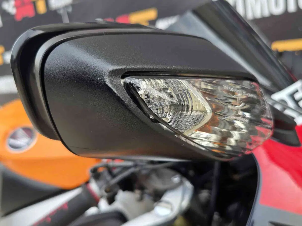 Honda CBR 1000 RR Fireblade (2008 - 11) (18)